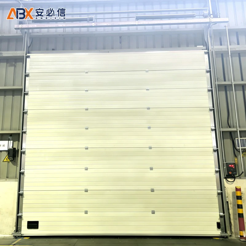 晋中界都乡钢质提升门